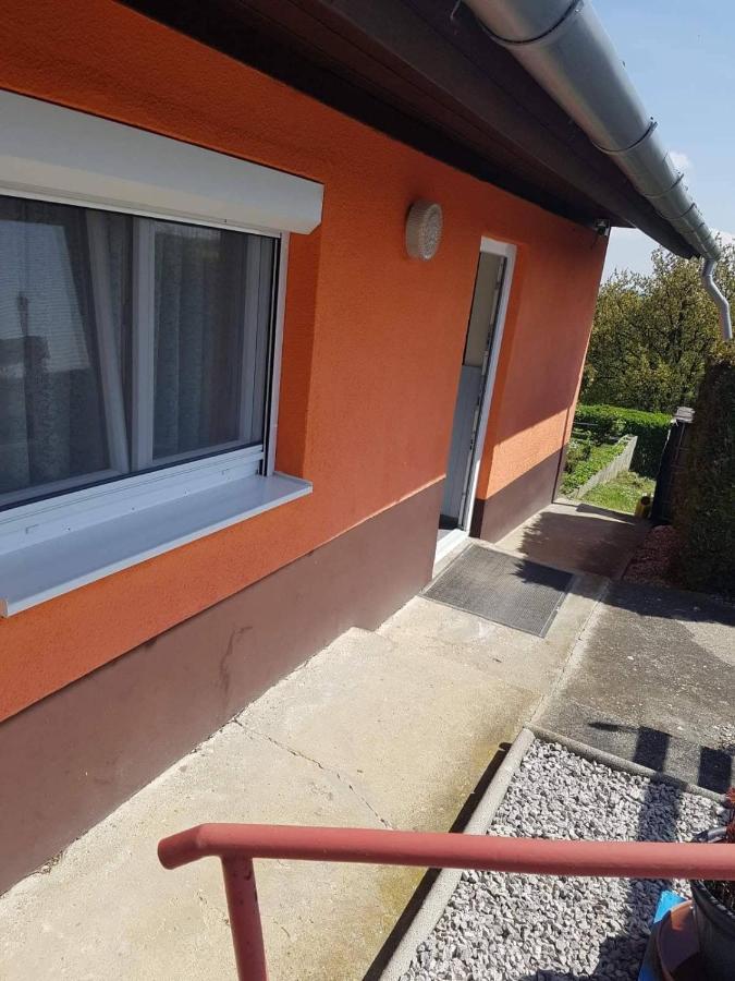 Napfeny Szallo Lägenhet Galambok Exteriör bild